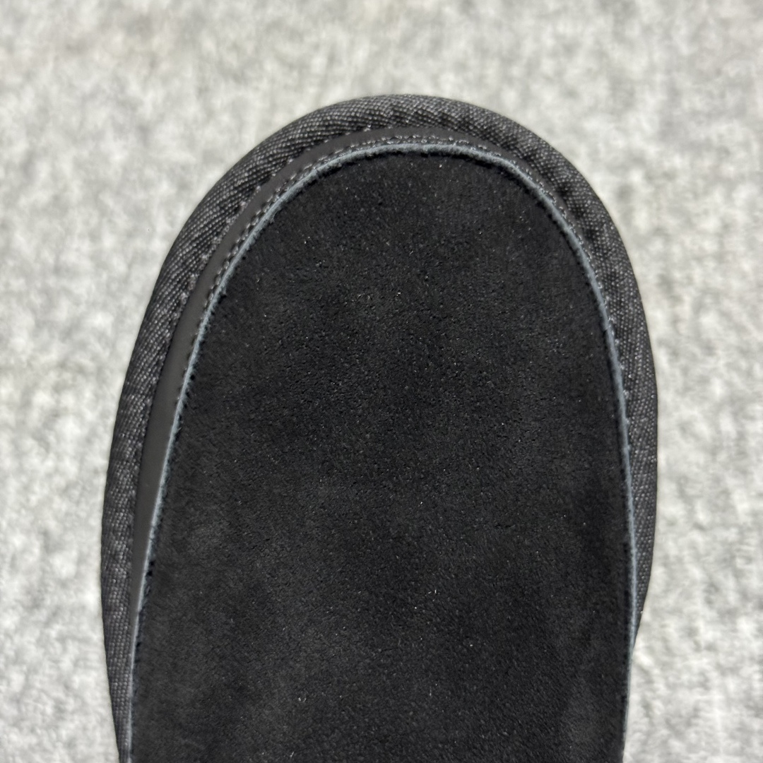 图片[7]-平台外贸专供 UGG Classic 女子雪地靴 1174512 十年品牌制鞋代工厂生产线出品 注重每一处细节 隆丰A级真羊皮毛一体 完全遵循ZP工艺流程打造 尺码：35 36 37 38 39 40-选品中心