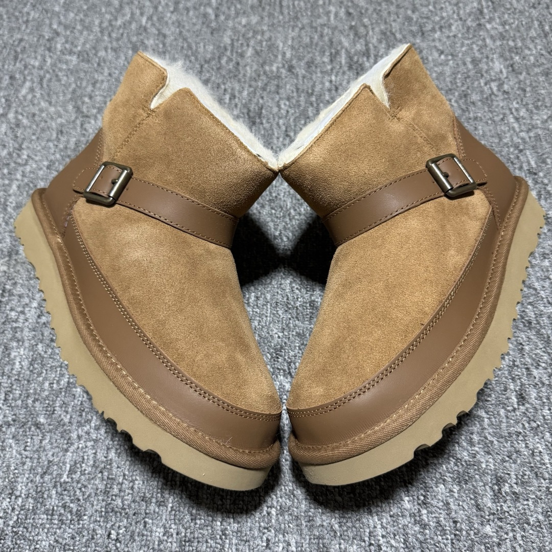 图片[2]-平台外贸专供 UGG Classic 女子雪地靴 1174512 十年品牌制鞋代工厂生产线出品 注重每一处细节 隆丰A级真羊皮毛一体 完全遵循ZP工艺流程打造 尺码：35 36 37 38 39 40-选品中心