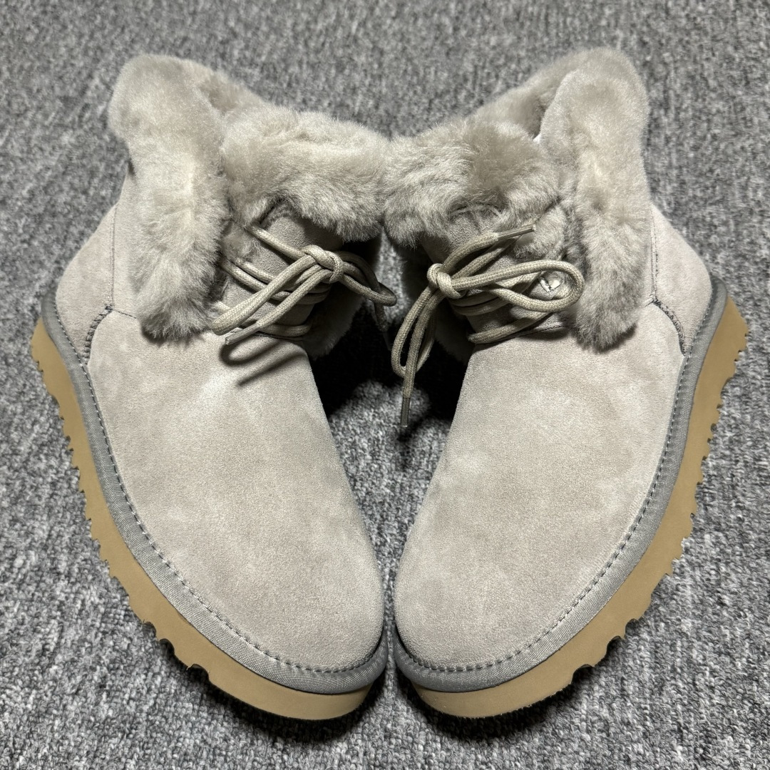 图片[2]-平台外贸专供 UGG Classic 女子雪地靴 1174576 十年品牌制鞋代工厂生产线出品 注重每一处细节 隆丰A级真羊皮毛一体 完全遵循ZP工艺流程打造 尺码：35 36 37 38 39 40-选品中心