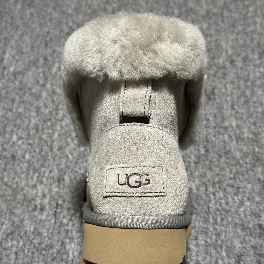 图片[8]-平台外贸专供 UGG Classic 女子雪地靴 1174576 十年品牌制鞋代工厂生产线出品 注重每一处细节 隆丰A级真羊皮毛一体 完全遵循ZP工艺流程打造 尺码：35 36 37 38 39 40-选品中心
