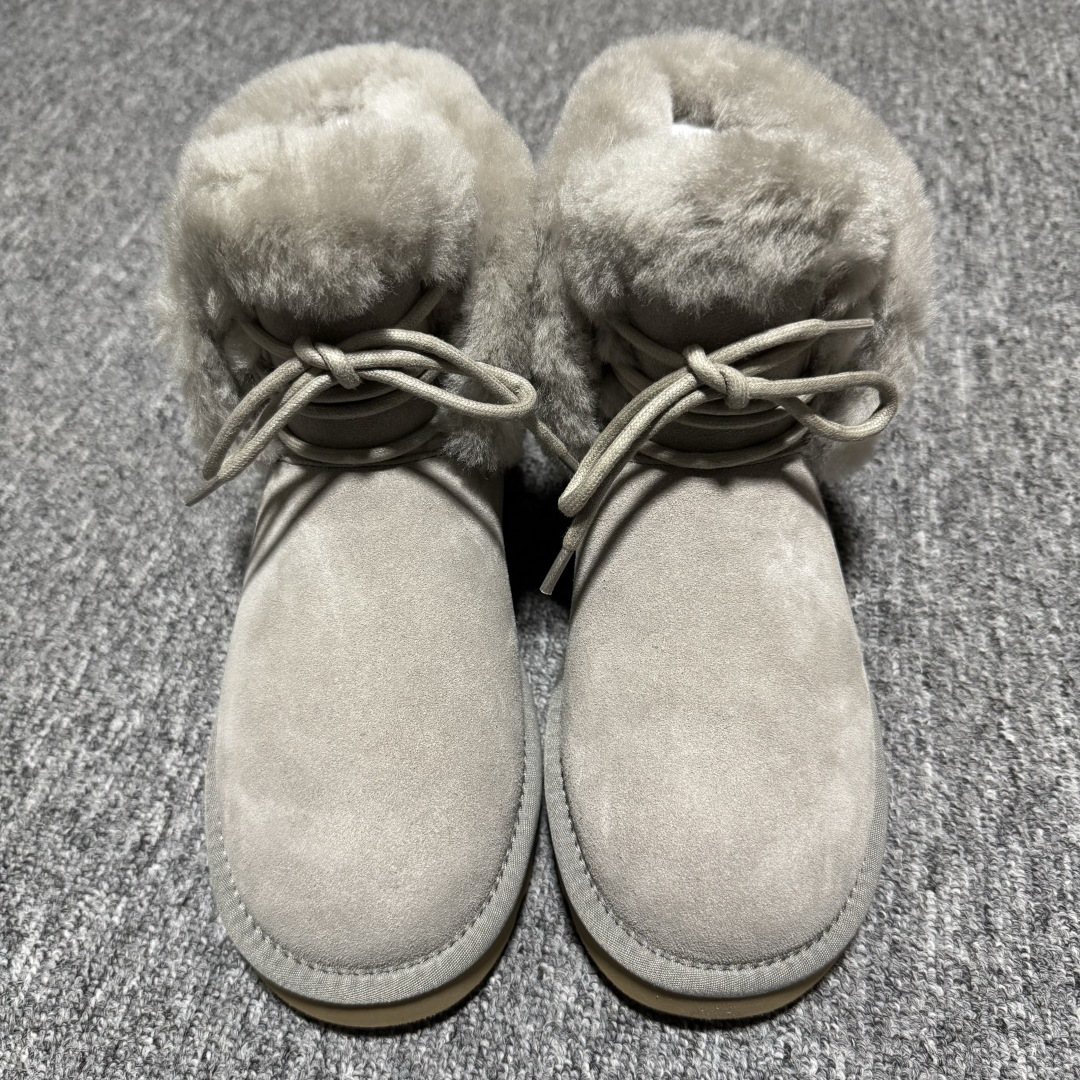 平台外贸专供 UGG Classic 女子雪地靴 1174576 十年品牌制鞋代工厂生产线出品 注重每一处细节 隆丰A级真羊皮毛一体 完全遵循ZP工艺流程打造 尺码：35 36 37 38 39 40-选品中心