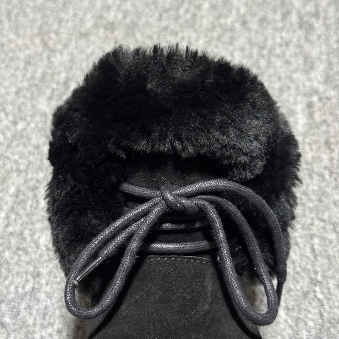 图片[9]-平台外贸专供 UGG Classic 女子雪地靴 1174576 十年品牌制鞋代工厂生产线出品 注重每一处细节 隆丰A级真羊皮毛一体 完全遵循ZP工艺流程打造 尺码：35 36 37 38 39 40-选品中心