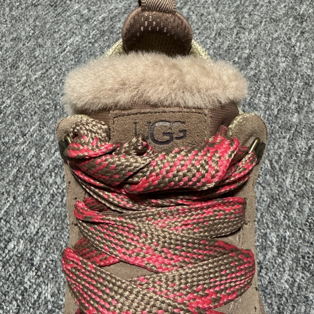 图片[9]-平台外贸专供 UGG Lowmel 梅尔 粗鞋带款 女子雪地靴 面包鞋 1144032 十年品牌制鞋代工厂生产线出品 注重每一处细节 隆丰A级真羊皮毛一体 完全遵循ZP工艺流程打造 内增灰色加粗鞋带一副 售后需配件完整 尺码：35 36 37 38 39 40 41 多版本供应 注意区分品质-选品中心