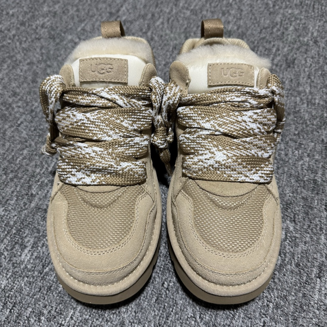 【中性款】 平台外贸专供 UGG Lowmel 梅尔 粗鞋带款 中性雪地靴 面包鞋 1144032 十年品牌制鞋代工厂生产线出品 注重每一处细节 隆丰A级真羊皮毛一体 完全遵循ZP工艺流程打造 内增灰色加粗鞋带一副 售后需配件完整 尺码：35 36 37 38 39 40 41 42 43 44 45 多版本供应 注意区分品质-选品中心