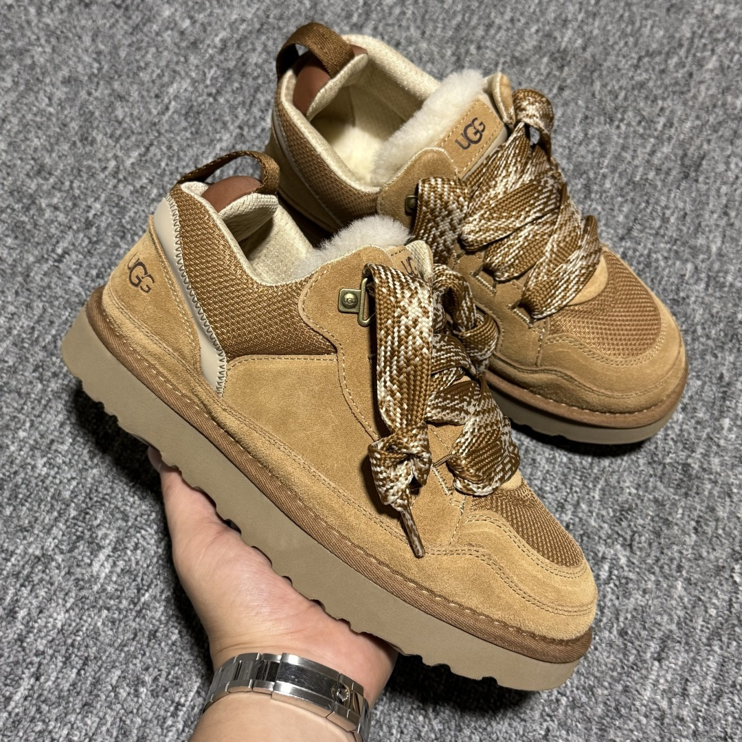 图片[6]-【中性款】 平台外贸专供 UGG Lowmel 梅尔 粗鞋带款 中性雪地靴 面包鞋 1144032 十年品牌制鞋代工厂生产线出品 注重每一处细节 隆丰A级真羊皮毛一体 完全遵循ZP工艺流程打造 内增小麦色加粗鞋带一副 售后需配件完整 尺码：35 36 37 38 39 40 41 42 43 44 45 多版本供应 注意区分品质-选品中心