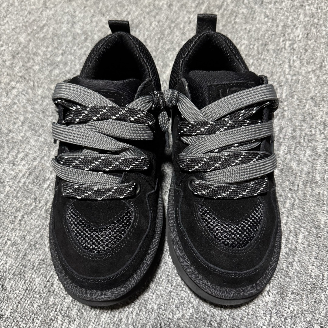 平台外贸专供 UGG Lowmel 梅尔 双细鞋带款 中性雪地靴 面包鞋 1168890 十年品牌制鞋代工厂生产线出品 注重每一处细节 隆丰A级真羊皮毛一体 完全遵循ZP工艺流程打造 尺码：35 36 37 38 39 40 41 42 43 44 45-选品中心