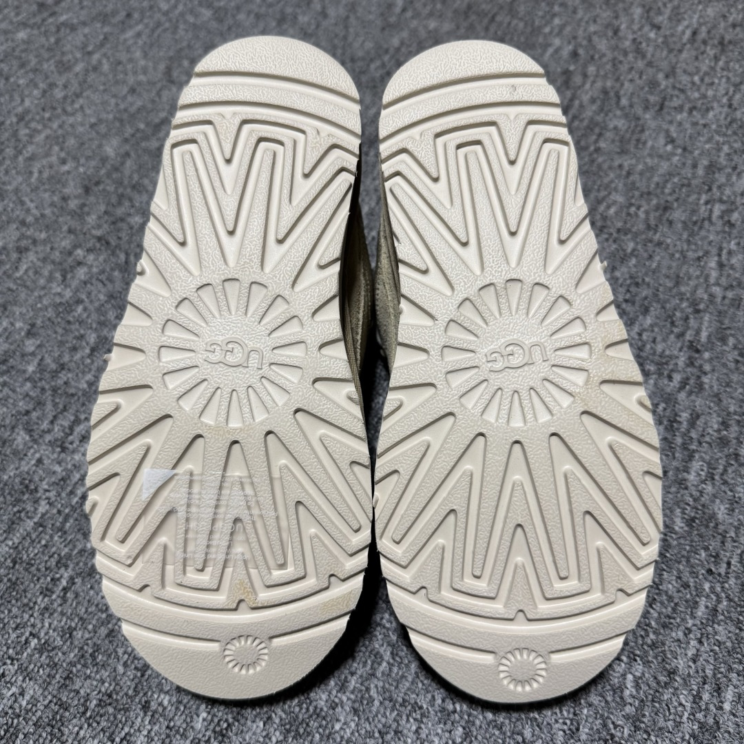 图片[3]-平台外贸专供 UGG Lowmel 梅尔 双细鞋带款 中性雪地靴 面包鞋 1168890 十年品牌制鞋代工厂生产线出品 注重每一处细节 隆丰A级真羊皮毛一体 完全遵循ZP工艺流程打造 尺码：35 36 37 38 39 40 41 42 43 44 45-选品中心