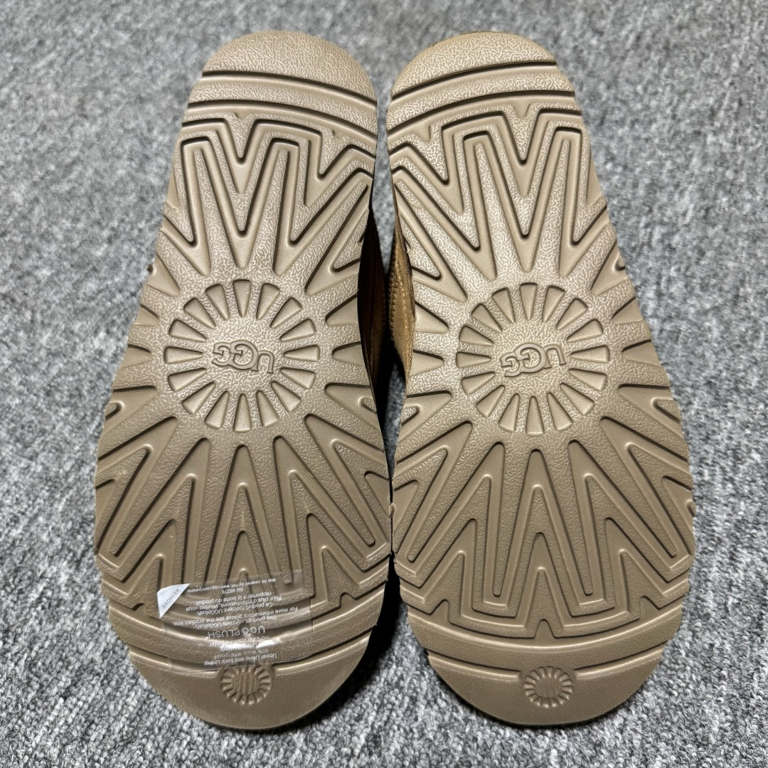 图片[3]-平台外贸专供 UGG Lowmel 梅尔 双细鞋带款 中性雪地靴 面包鞋 1168890 十年品牌制鞋代工厂生产线出品 注重每一处细节 隆丰A级真羊皮毛一体 完全遵循ZP工艺流程打造 尺码：35 36 37 38 39 40 41 42 43 44 45-选品中心