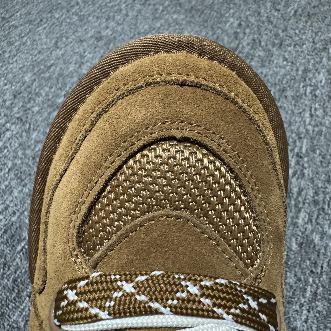 图片[7]-平台外贸专供 UGG Lowmel 梅尔 双细鞋带款 中性雪地靴 面包鞋 1168890 十年品牌制鞋代工厂生产线出品 注重每一处细节 隆丰A级真羊皮毛一体 完全遵循ZP工艺流程打造 尺码：35 36 37 38 39 40 41 42 43 44 45-选品中心