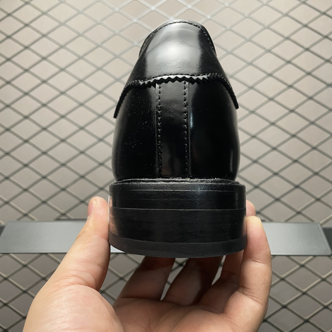 图片[2]-纯原 CLOT x AD 阿迪 Superstar 陈冠希联名 贝壳头休闲皮鞋 JR2814 整体以经典的贝壳头鞋款为蓝本设计，将标志性的贝壳头重新演绎，鞋身部分采用丝绸元素彰显联名身份 尺码：36 37 38 39 40 41 42 43 44 45 46-选品中心