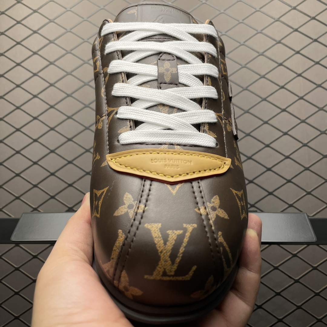 图片[9]-Nigo x Louis Vuitton 路易威登 LV Buttersoft 阿甘鞋 低帮休闲面包鞋 海淘代购同渠道品质 高端零售 外贸充正专供 原版购入开发 全鞋羊皮➕牛皮鞋面 ZP级全套包装 完美楦型 正确卡色 大底TPU 质感媲美原版 细节与原版一致 请注意区分市面通货材 尺码：36 37 38 39 40 41 42 43 44 45 46-选品中心