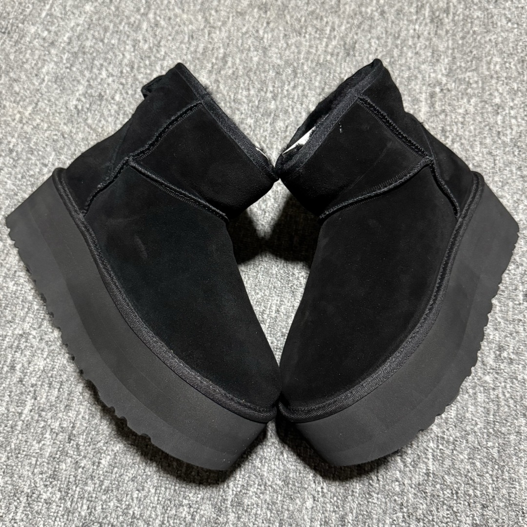 图片[2]-平台外贸专供 UGG 女子雪地靴 1134991 十年品牌制鞋代工厂生产线出品 注重每一处细节 隆丰A级真羊皮毛一体 完全遵循ZP工艺流程打造 尺码：35 36 37 38 39 40-选品中心