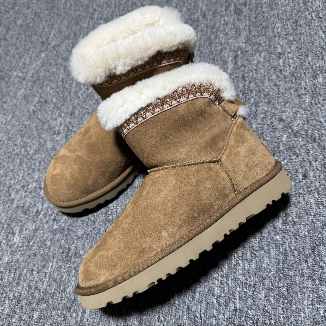 图片[4]-平台外贸专供 UGG Novelty 女子雪地靴 1174517 十年品牌制鞋代工厂生产线出品 注重每一处细节 隆丰A级真羊皮毛一体 完全遵循ZP工艺流程打造 尺码：35 36 37 38 39 40-选品中心
