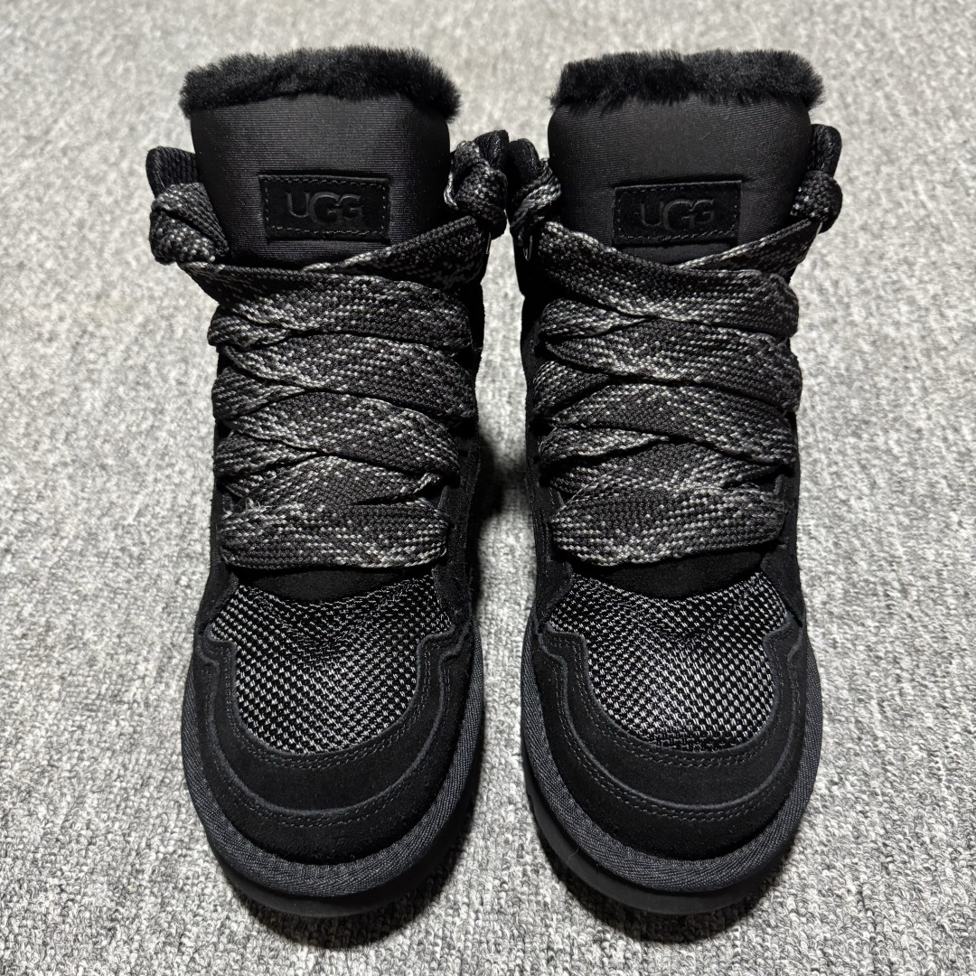 平台外贸专供 UGG Highmel 梅尔 粗鞋带款 高帮雪地靴 面包鞋 1145390 十年品牌制鞋代工厂生产线出品 注重每一处细节 隆丰A级真羊皮毛一体 完全遵循ZP工艺流程打造 尺码：35 36 37 38 39 40 41-选品中心