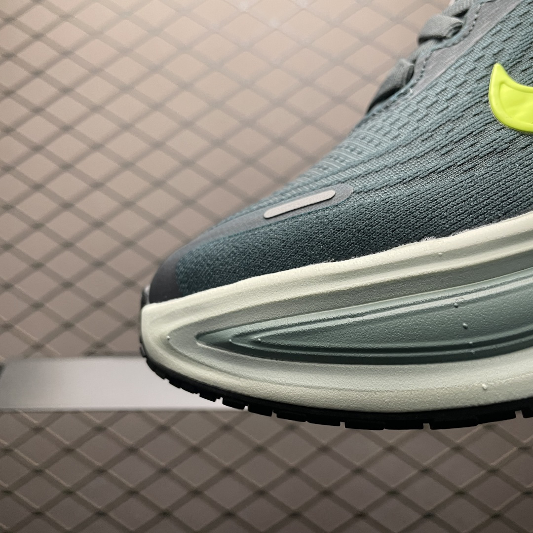 图片[6]-NK Vomero Plus 网面透气跑步鞋 HV8150-300 尺码：36 36.5 37.5 38 38.5 39 40 40.5 41 42 42.5 43 44 44.5 45 46-选品中心