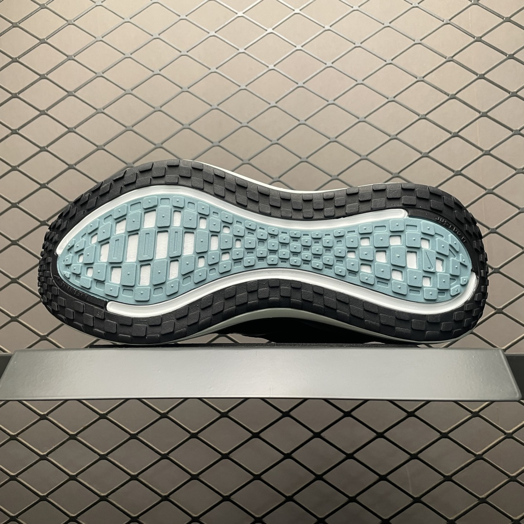 图片[5]-NK Vomero Plus 网面透气跑步鞋 HV8150-300 尺码：36 36.5 37.5 38 38.5 39 40 40.5 41 42 42.5 43 44 44.5 45 46-选品中心