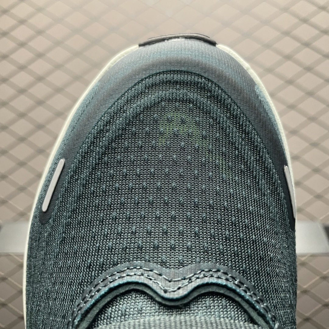 图片[7]-NK Vomero Plus 网面透气跑步鞋 HV8150-300 尺码：36 36.5 37.5 38 38.5 39 40 40.5 41 42 42.5 43 44 44.5 45 46-选品中心