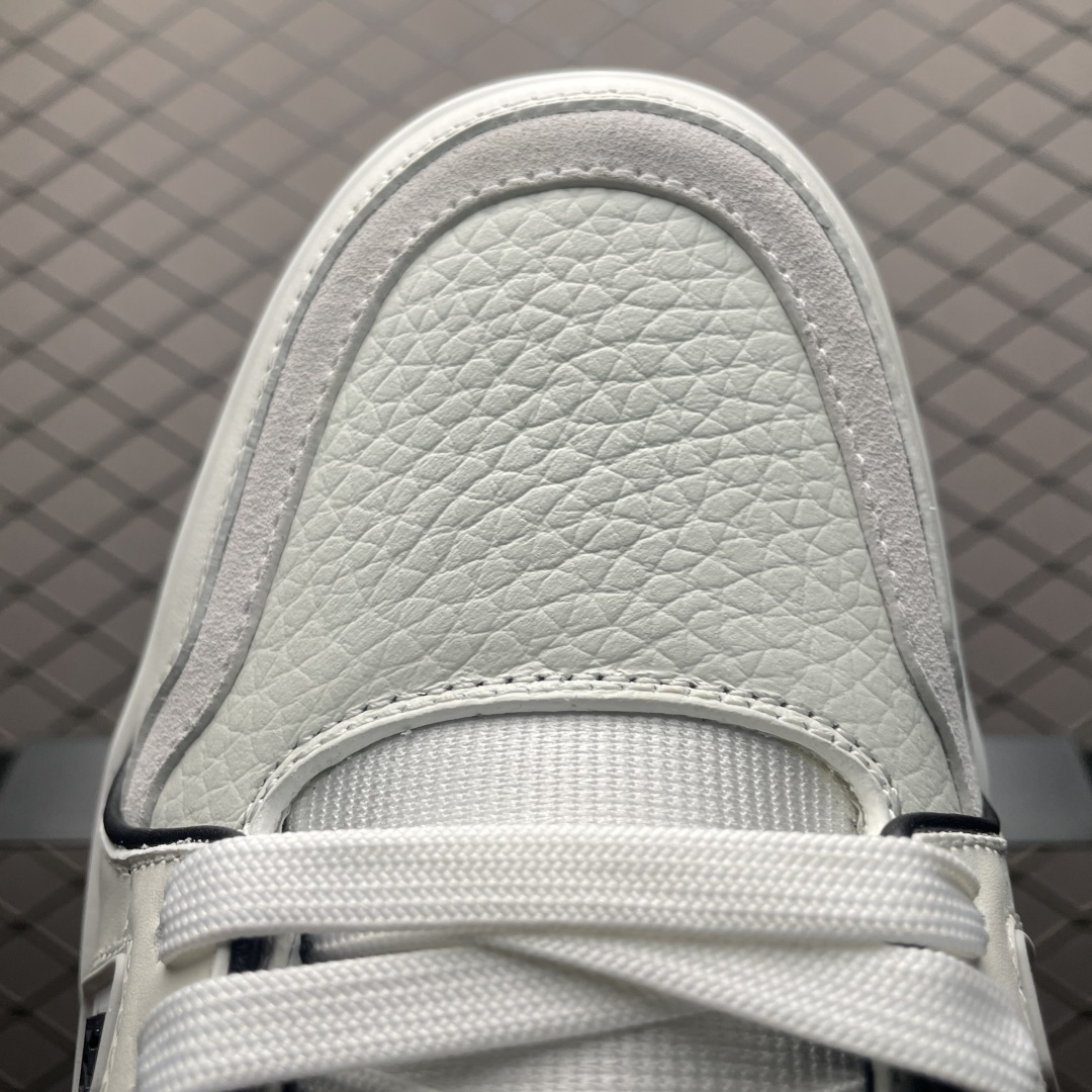 图片[7]-Louis Vuitton 路易威登 LV Trainer 低帮休闲板鞋 海淘代购同渠道品质 高端零售 外贸充正专供 原版购入开发 ZP级全套包装 完美楦型 正确卡色 大底TPU 质感媲美原版 细节与原版一致 请注意区分市面通货材 尺码：38 39 40 41 42 43 44 45 46-选品中心