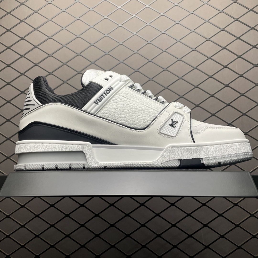 图片[3]-Louis Vuitton 路易威登 LV Trainer 低帮休闲板鞋 海淘代购同渠道品质 高端零售 外贸充正专供 原版购入开发 ZP级全套包装 完美楦型 正确卡色 大底TPU 质感媲美原版 细节与原版一致 请注意区分市面通货材 尺码：38 39 40 41 42 43 44 45 46-选品中心