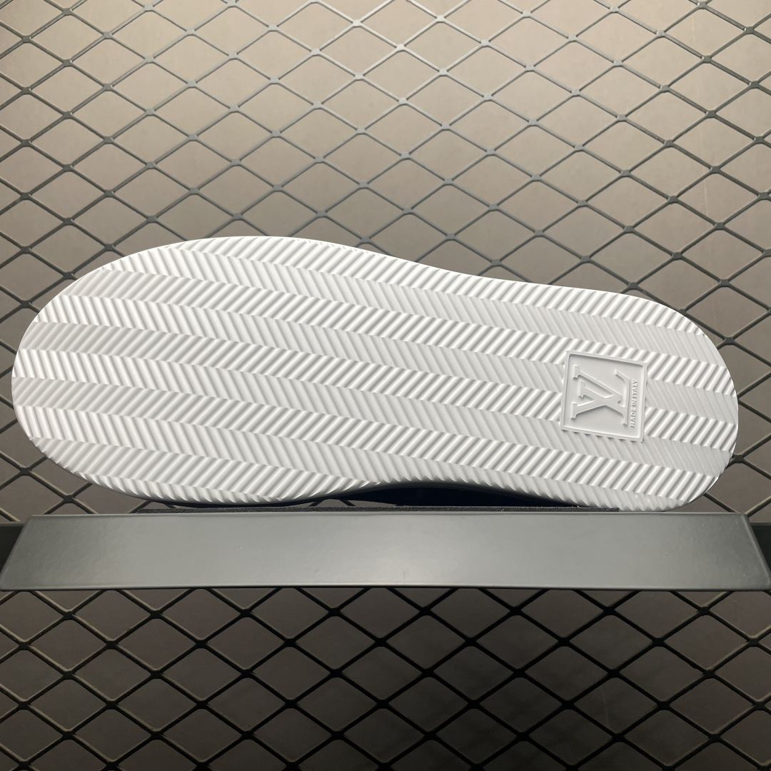 图片[5]-Louis Vuitton LV 路易威登 Beverly Hills 低帮休闲板鞋 海淘代购同渠道品质 高端零售 外贸充正专供 原版购入开发 ZP级全套包装 完美楦型 正确卡色 大底TPU 质感媲美原版 细节与原版一致 请注意区分市面通货材 尺码：38 39 40 41 42 43 44 45 46-选品中心