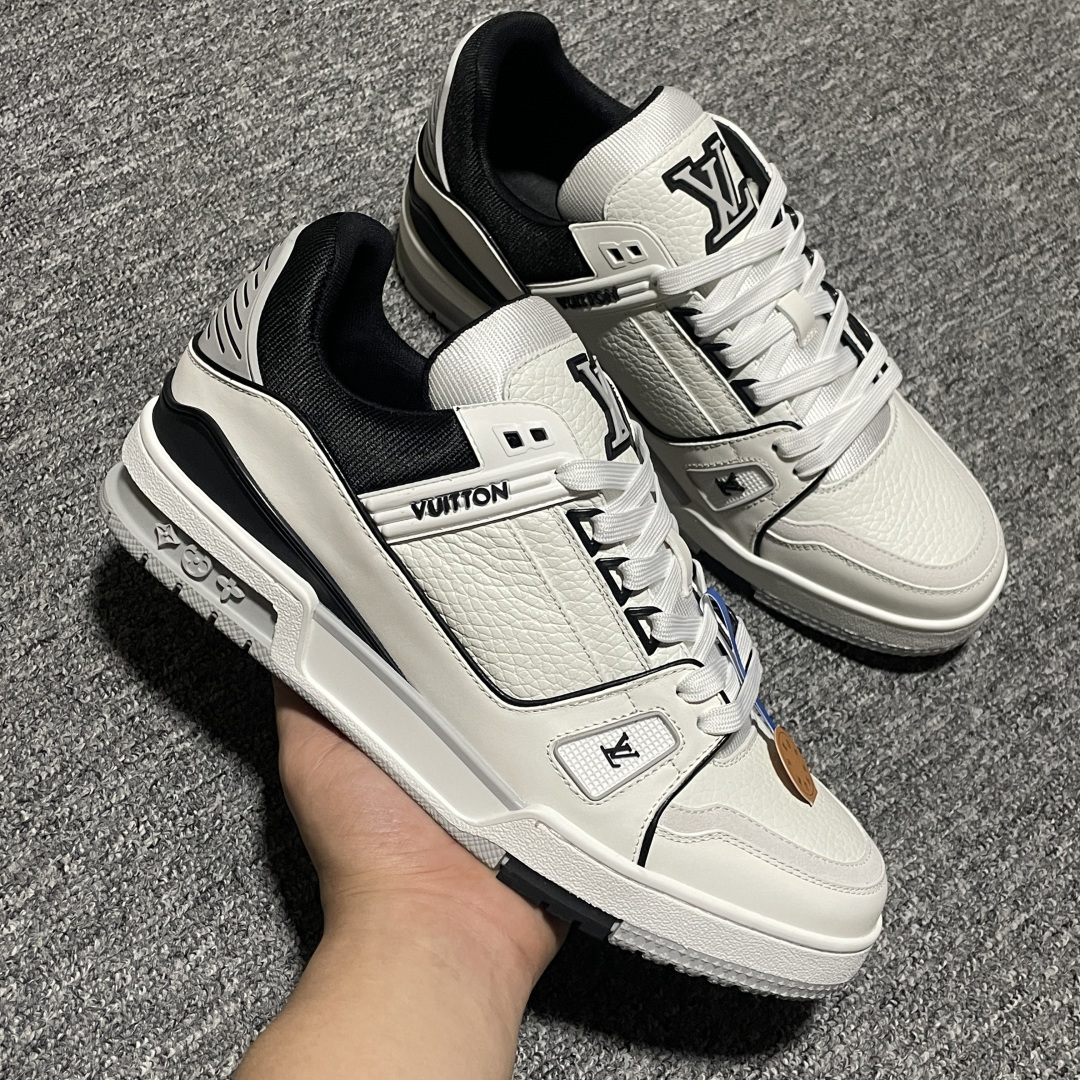 图片[6]-Louis Vuitton 路易威登 LV Trainer 低帮休闲板鞋 海淘代购同渠道品质 高端零售 外贸充正专供 原版购入开发 ZP级全套包装 完美楦型 正确卡色 大底TPU 质感媲美原版 细节与原版一致 请注意区分市面通货材 尺码：38 39 40 41 42 43 44 45 46-选品中心