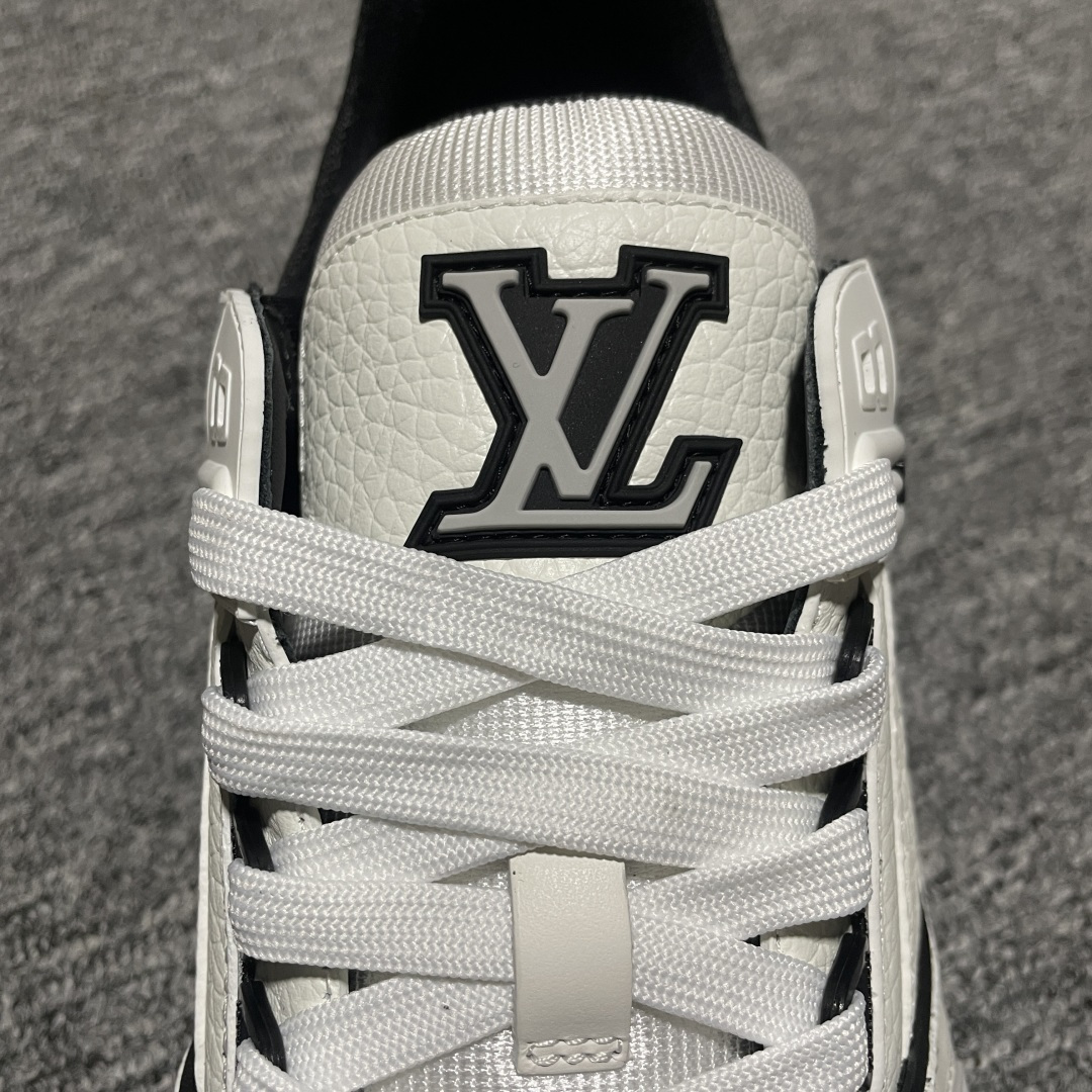 图片[9]-Louis Vuitton 路易威登 LV Trainer 低帮休闲板鞋 海淘代购同渠道品质 高端零售 外贸充正专供 原版购入开发 ZP级全套包装 完美楦型 正确卡色 大底TPU 质感媲美原版 细节与原版一致 请注意区分市面通货材 尺码：38 39 40 41 42 43 44 45 46-选品中心