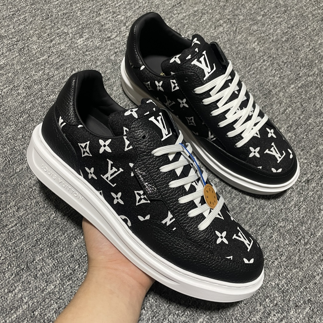 图片[6]-Louis Vuitton LV 路易威登 Beverly Hills 低帮休闲板鞋 海淘代购同渠道品质 高端零售 外贸充正专供 原版购入开发 ZP级全套包装 完美楦型 正确卡色 大底TPU 质感媲美原版 细节与原版一致 请注意区分市面通货材 尺码：38 39 40 41 42 43 44 45 46-选品中心