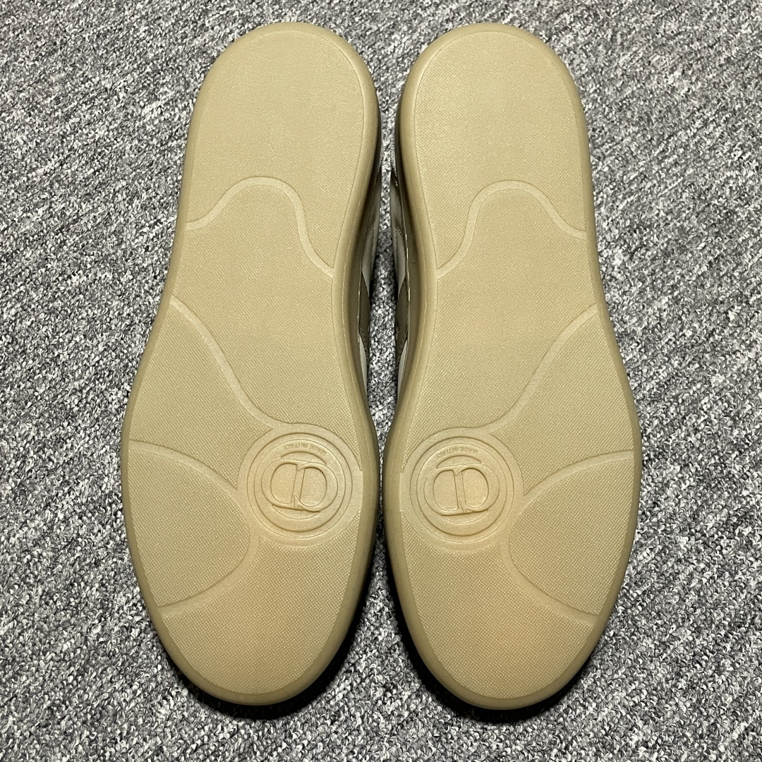 图片[3]-Dior 迪奥 B01 老钱风 低帮休闲板鞋 海淘代购同渠道品质 原版购入开发 私模大底 进口牛皮鞋面（内里胎牛皮）打造 高端零售 外贸充正专供 ZP级全套包装 完美楦型 正确卡色 质感媲美原版 细节与原版一致 请注意区分市面通货材 尺码：38 39 40 41 42 43 44 45 46-选品中心