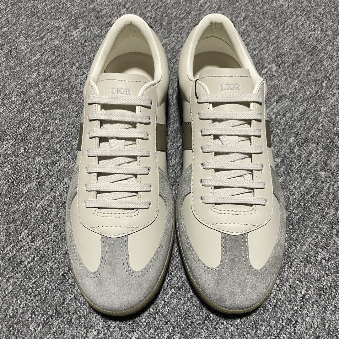 Dior 迪奥 B01 老钱风 低帮休闲板鞋 海淘代购同渠道品质 原版购入开发 私模大底 进口牛皮鞋面（内里胎牛皮）打造 高端零售 外贸充正专供 ZP级全套包装 完美楦型 正确卡色 质感媲美原版 细节与原版一致 请注意区分市面通货材 尺码：38 39 40 41 42 43 44 45 46-选品中心