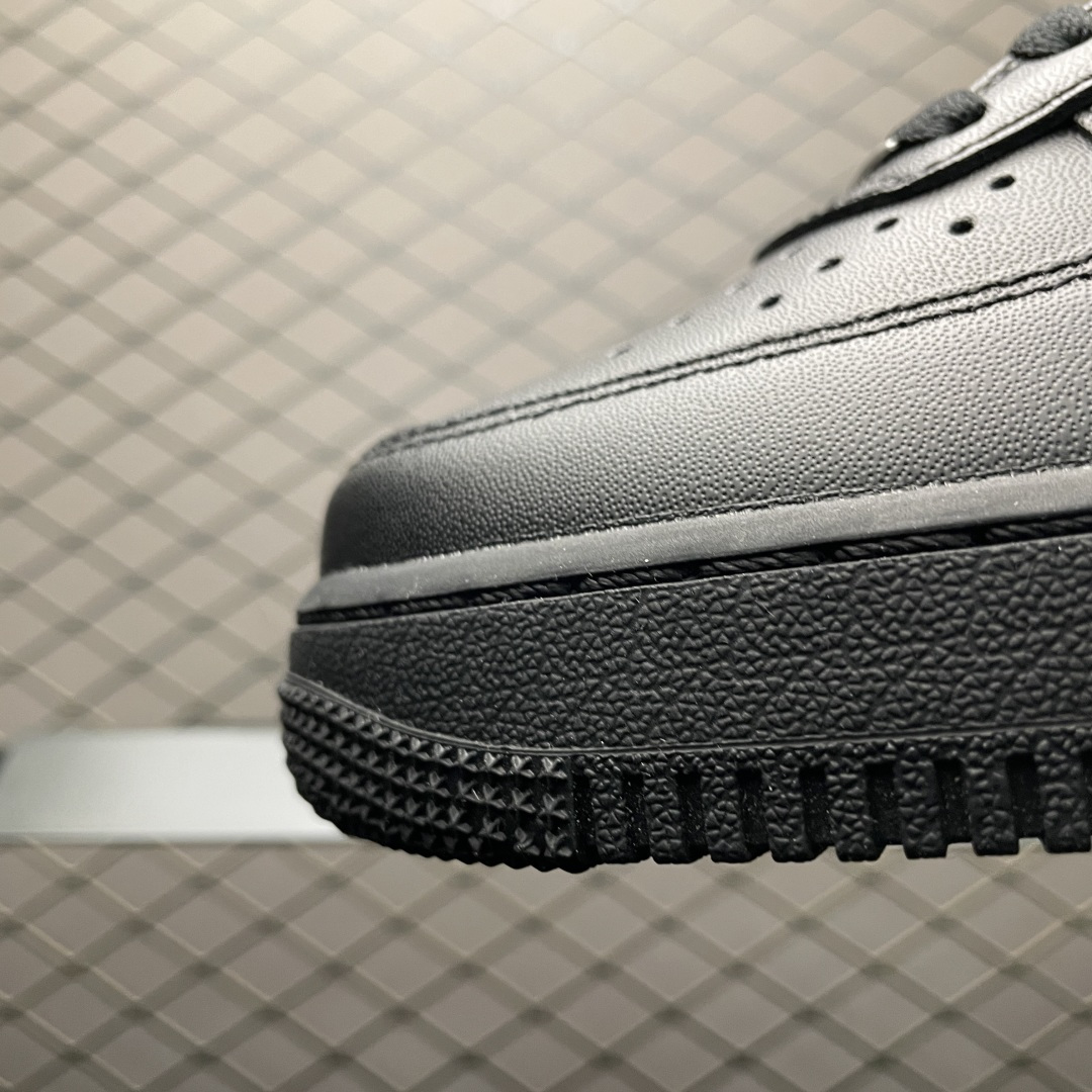 图片[6]-Supreme x NK Air Force 1 Low SUP联名款 空军一号低帮休闲板鞋 CU9225-002 原厂冲刀皮料切割干净 无任何毛边 打造纯正空军 全掌内置蜂窝气垫 原盒配件 原厂中底钢印、拉帮完美 全套原楦原模倾力打造完美版型 尺码：36 36.5 37.5 38 38.5 39 40 40.5 41 42 42.5 43 44 44.5 45 46 47.5-选品中心