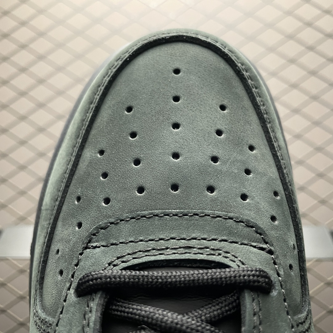 NK Air Force 1 Low 空军一号低帮休闲板鞋 CJ9179-001 原厂冲刀皮料切割干净 