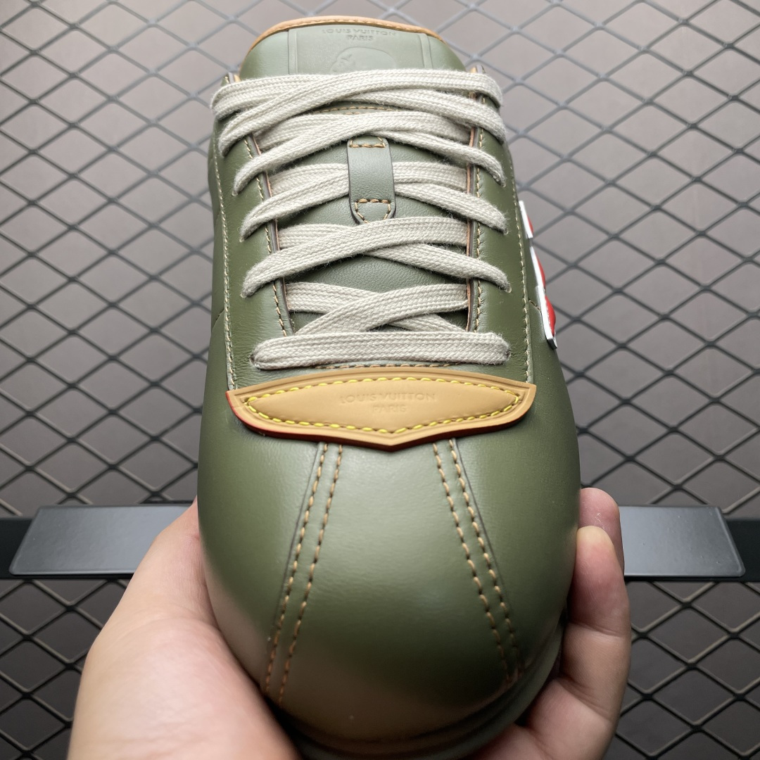 图片[9]-M版纯原 Nigo x Louis Vuitton 路易威登 LV Buttersoft 阿甘鞋 低帮休闲面包鞋 全新订单 高端零售外贸充正专供 原版购入开发 全鞋羊皮 牛皮鞋面 ZP级全套包装 完美楦型 正确卡色 大底TPU 质感媲美原版 细节与原版一致 请注意区分市面通货材 尺码：35 36 37 38 39 40 41 42 43 44 45 46 偏大一码-选品中心