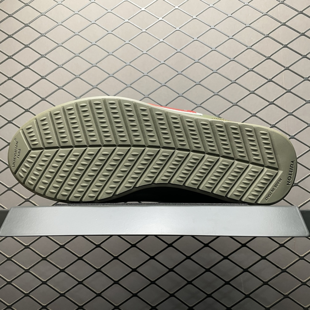 图片[5]-M版纯原 Nigo x Louis Vuitton 路易威登 LV Buttersoft 阿甘鞋 低帮休闲面包鞋 全新订单 高端零售外贸充正专供 原版购入开发 全鞋羊皮 牛皮鞋面 ZP级全套包装 完美楦型 正确卡色 大底TPU 质感媲美原版 细节与原版一致 请注意区分市面通货材 尺码：35 36 37 38 39 40 41 42 43 44 45 46 偏大一码-选品中心