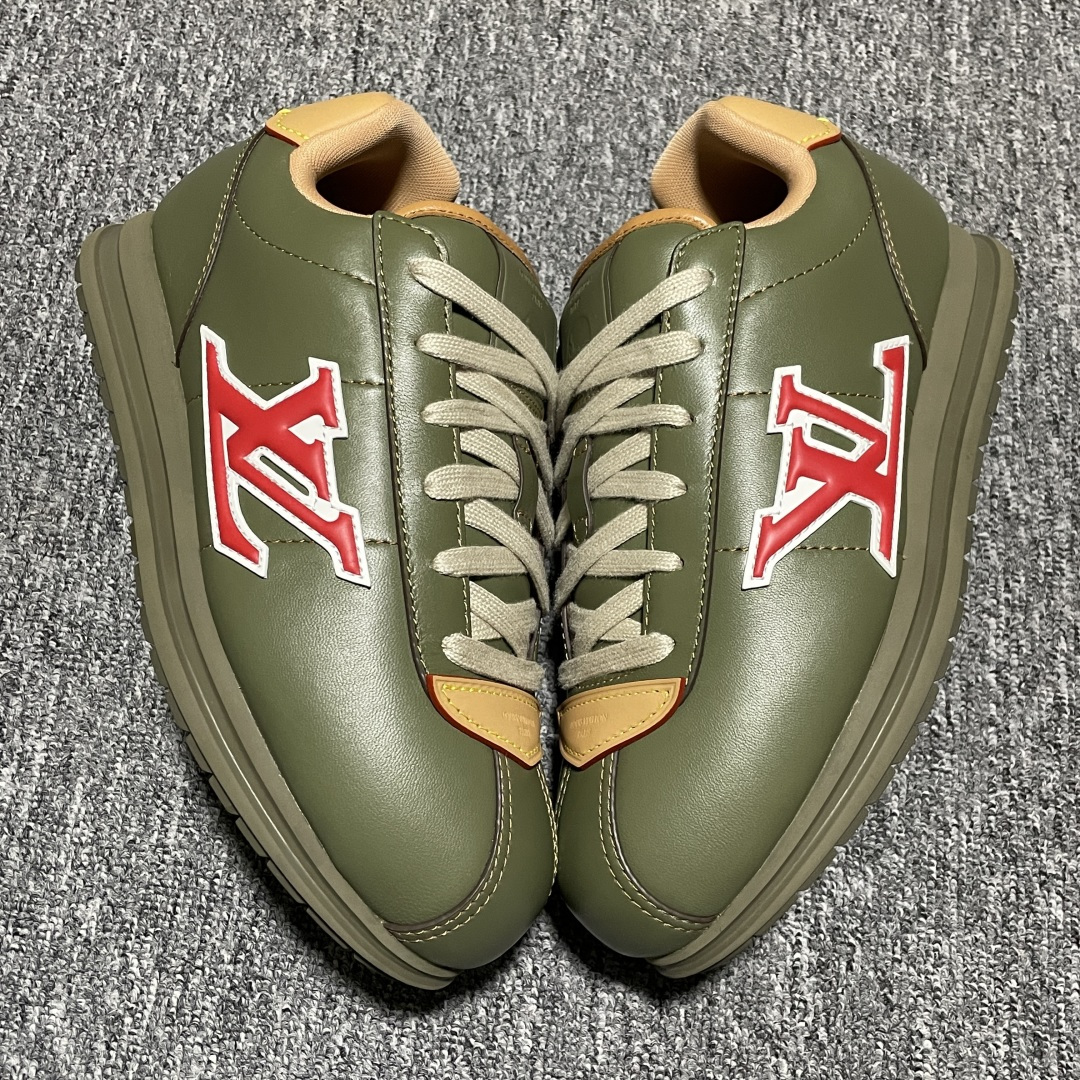 图片[8]-M版纯原 Nigo x Louis Vuitton 路易威登 LV Buttersoft 阿甘鞋 低帮休闲面包鞋 全新订单 高端零售外贸充正专供 原版购入开发 全鞋羊皮 牛皮鞋面 ZP级全套包装 完美楦型 正确卡色 大底TPU 质感媲美原版 细节与原版一致 请注意区分市面通货材 尺码：35 36 37 38 39 40 41 42 43 44 45 46 偏大一码-选品中心