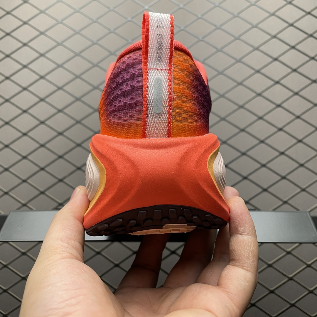 图片[2]-NK Vomero Plus 网面透气跑步鞋 IH2091-800 尺码：36 36.5 37.5 38 38.5 39 40 40.5 41 42 42.5 43 44 44.5 45 46-选品中心