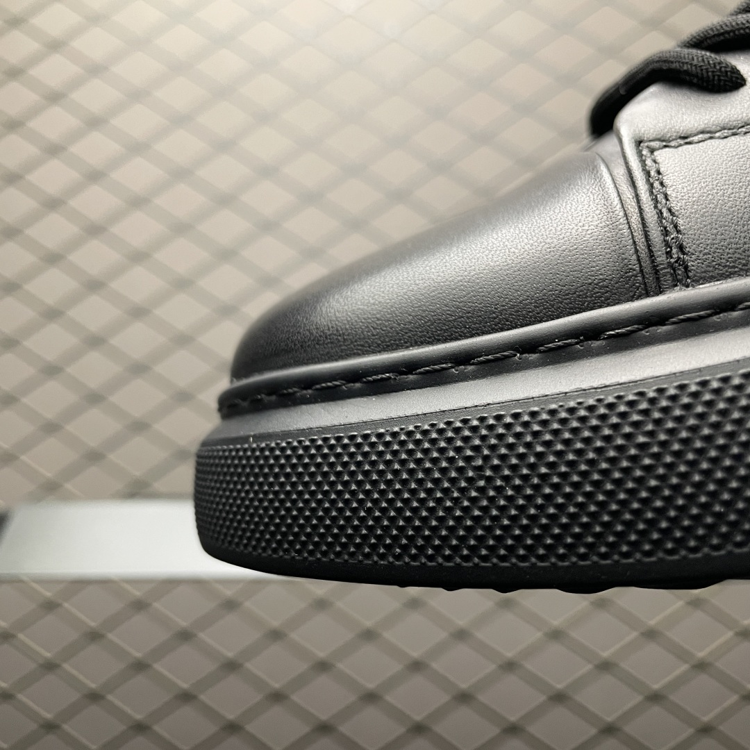 图片[6]-ECCO 爱步 柔酷7号系列 经典百搭低帮板鞋 470364 鞋面采用臻选牛皮 质感丰富，脚感柔软舒适 鞋面设有GORE-TEX防水薄膜 给你贴心防水保护 简约系带 贴合脚型 橡胶鞋底 轻盈柔韧，防滑耐磨 舒适耐穿 随享出行 休闲百搭 简约利落 尺码：38 39 40 41 42 43 44（皮鞋码）-选品中心