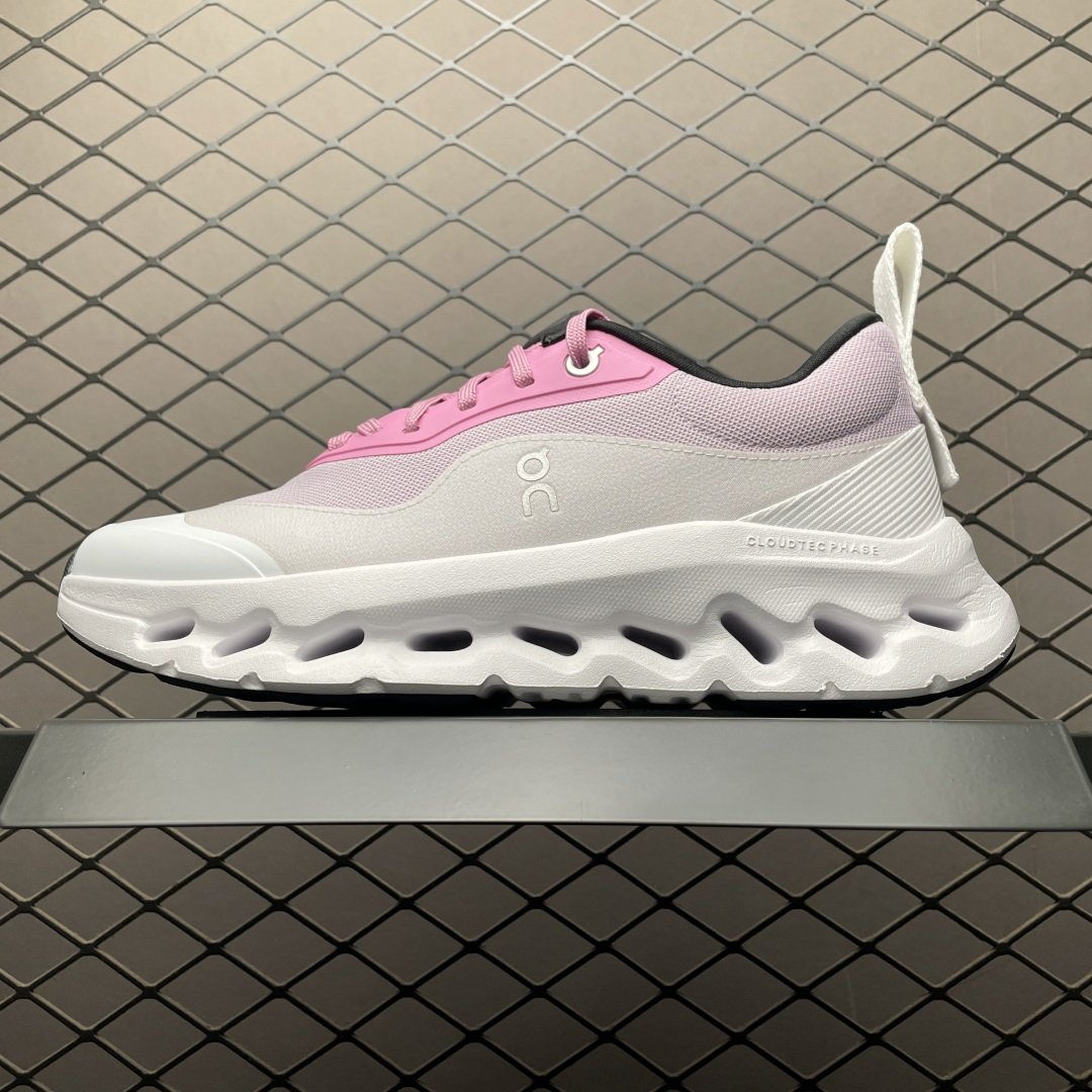 纯原版 Loewe x ON 罗意威昂跑联名 Cloudtilt 2.0 系列 L929282X17 市售最高品质出货 全系列配色均原鞋购入开发打造 全新独立私模 高端零售 外贸平台充正品质 独家定制全套包装 内含防尘袋一个 注意：售后需完整退回 尺码：36 36.5 37 38 38.5 39-选品中心