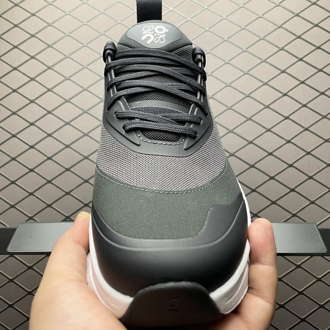 图片[9]-纯原版 Loewe x ON 罗意威昂跑联名 Cloudtilt 2.0 系列 M929282X17-1100 市售最高品质出货 全系列配色均原鞋购入开发打造 全新独立私模 高端零售 外贸平台充正品质 独家定制全套包装 内含防尘袋一个 注意：售后需完整退回 尺码：36 36.5 37 38 38.5 39 40 40.5 41 42 42.5 43 44 44.5 45 46-选品中心