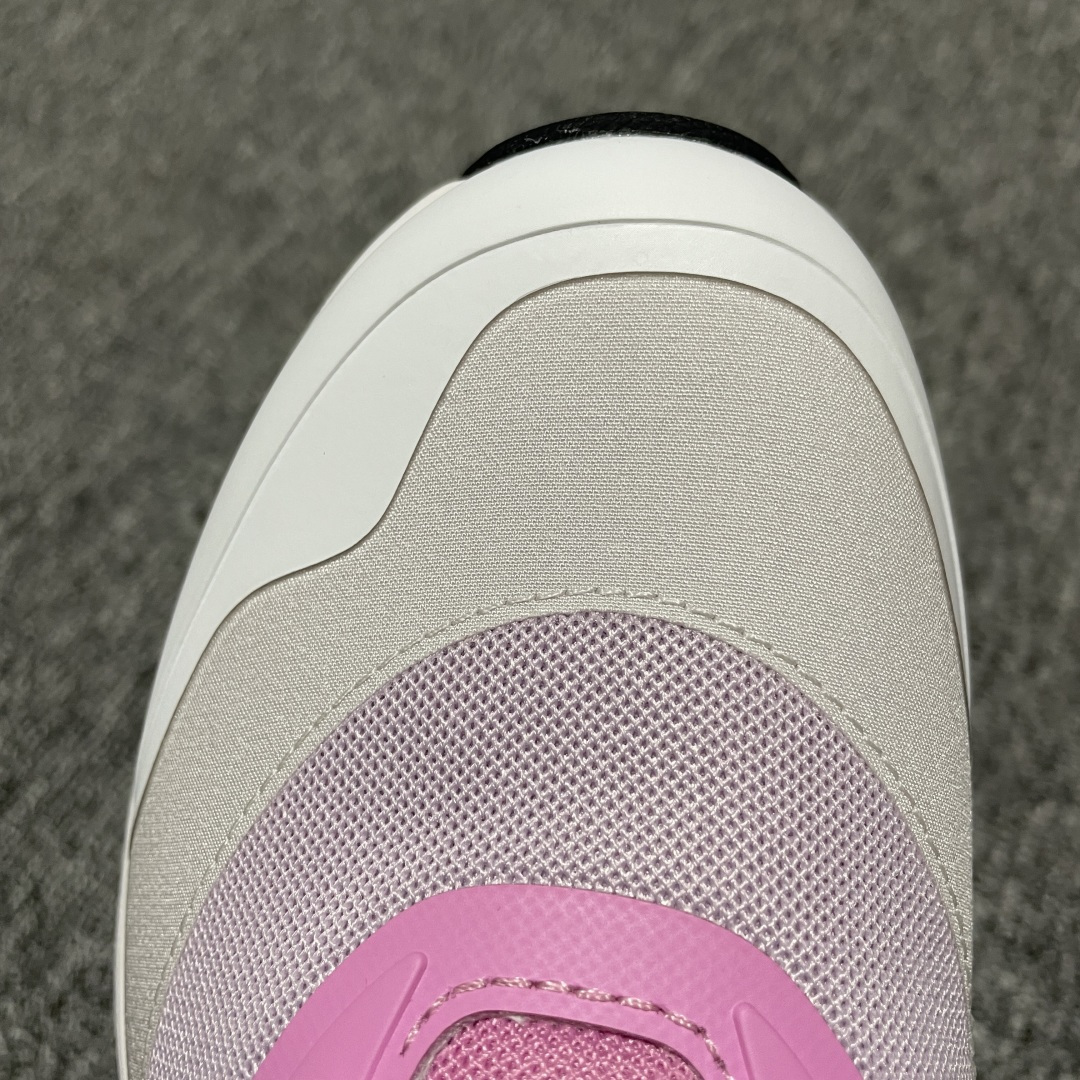 图片[7]-纯原版 Loewe x ON 罗意威昂跑联名 Cloudtilt 2.0 系列 L929282X17 市售最高品质出货 全系列配色均原鞋购入开发打造 全新独立私模 高端零售 外贸平台充正品质 独家定制全套包装 内含防尘袋一个 注意：售后需完整退回 尺码：36 36.5 37 38 38.5 39-选品中心