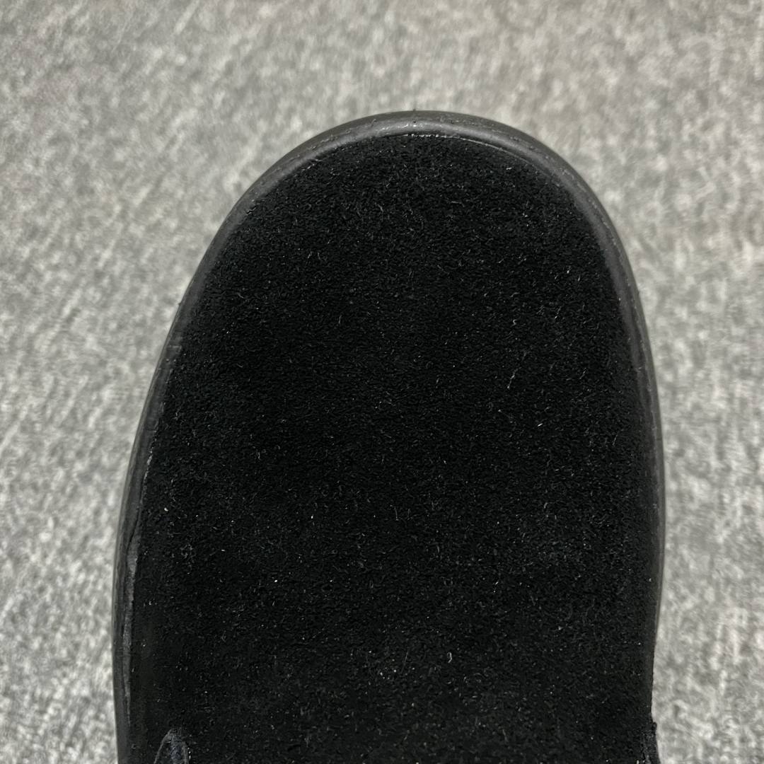 图片[7]-平台外贸专供 UGG Burleigh Chukka 男士中帮雪地靴 1151773 十年品牌制鞋代工厂生产线出品 注重每一处细节 隆丰A级真羊皮毛一体 完全遵循ZP工艺流程打造 尺码：40 41 42 43 44 45-选品中心