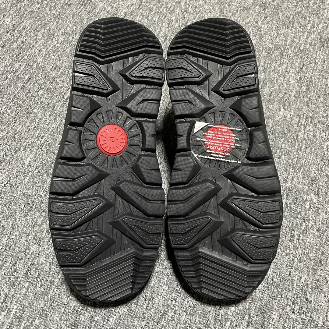 图片[3]-平台外贸专供 UGG Burleigh Chukka 男士中帮雪地靴 1151773 十年品牌制鞋代工厂生产线出品 注重每一处细节 隆丰A级真羊皮毛一体 完全遵循ZP工艺流程打造 尺码：40 41 42 43 44 45-选品中心