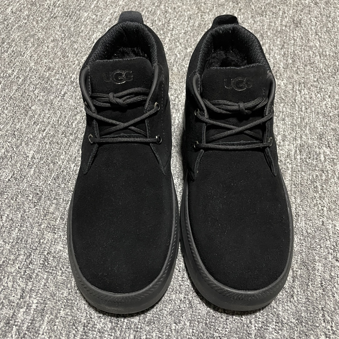平台外贸专供 UGG Burleigh Chukka 男士中帮雪地靴 1151773 十年品牌制鞋代工厂生产线出品 注重每一处细节 隆丰A级真羊皮毛一体 完全遵循ZP工艺流程打造 尺码：40 41 42 43 44 45-选品中心