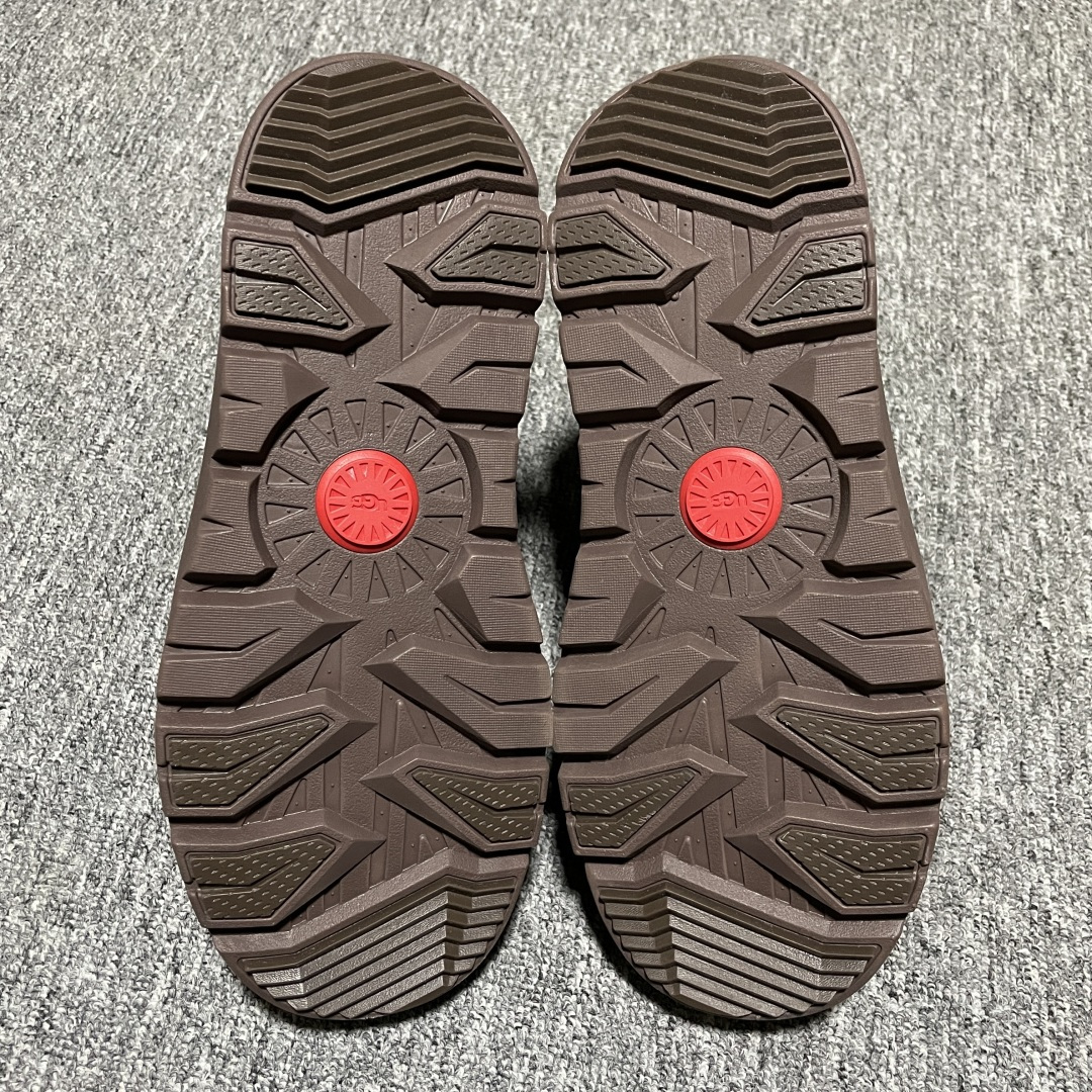 图片[3]-平台外贸专供 UGG Burleigh Chelsea 切尔西 男士高帮雪地靴 1152050 十年品牌制鞋代工厂生产线出品 注重每一处细节 隆丰A级真羊皮毛一体 完全遵循ZP工艺流程打造 尺码：40 41 42 43 44 45-选品中心