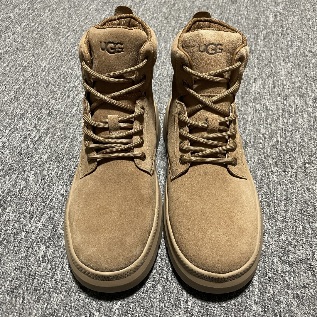 平台外贸专供 UGG Burleigh Boot 男士高帮雪地靴 1153750 十年品牌制鞋代工厂生产线出品 注重每一处细节 隆丰A级真羊皮毛一体 完全遵循ZP工艺流程打造 尺码：40 41 42 43 44 45-选品中心