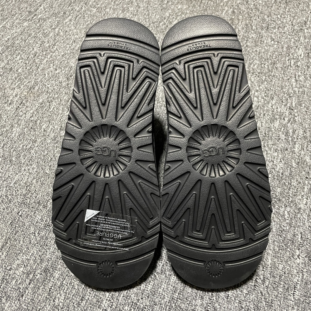 图片[3]-平台外贸专供 UGG Neumel 男士雪地靴 1130720 外贸平台充Z 高端零售专供品质 十年品牌制鞋代工厂生产线出品 注重每一处细节 隆丰A级真羊皮毛一体 完全遵循ZP工艺流程打造 尺码：39 40 41 42 43 44 45-选品中心