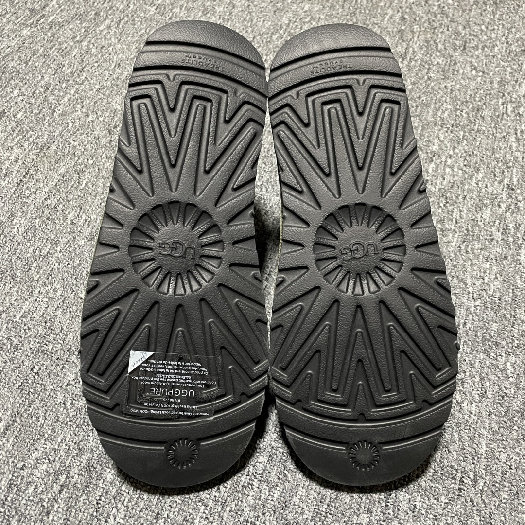 图片[3]-平台外贸专供 UGG Neumel 男士雪地靴 1130720 外贸平台充Z 高端零售专供品质 十年品牌制鞋代工厂生产线出品 注重每一处细节 隆丰A级真羊皮毛一体 完全遵循ZP工艺流程打造 尺码：39 40 41 42 43 44 45-选品中心