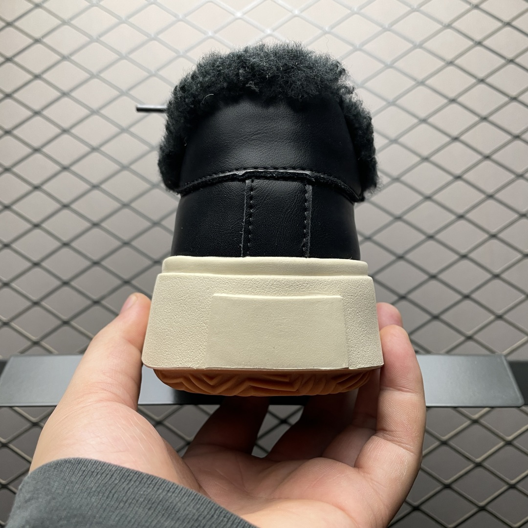 图片[2]-GG-CC赵露思 秋冬加绒裤雪地靴毛毛鞋 秋冬保暖好物 真羊毛加绒魔术贴板鞋 真羊毛内里 轻便舒适 非假绒 冬季保暖外出 家居都是很适合的选择 4.5cm增高 橡胶大底!耐磨秒变大长腿 尺码：35 36 37 38 39 40-选品中心