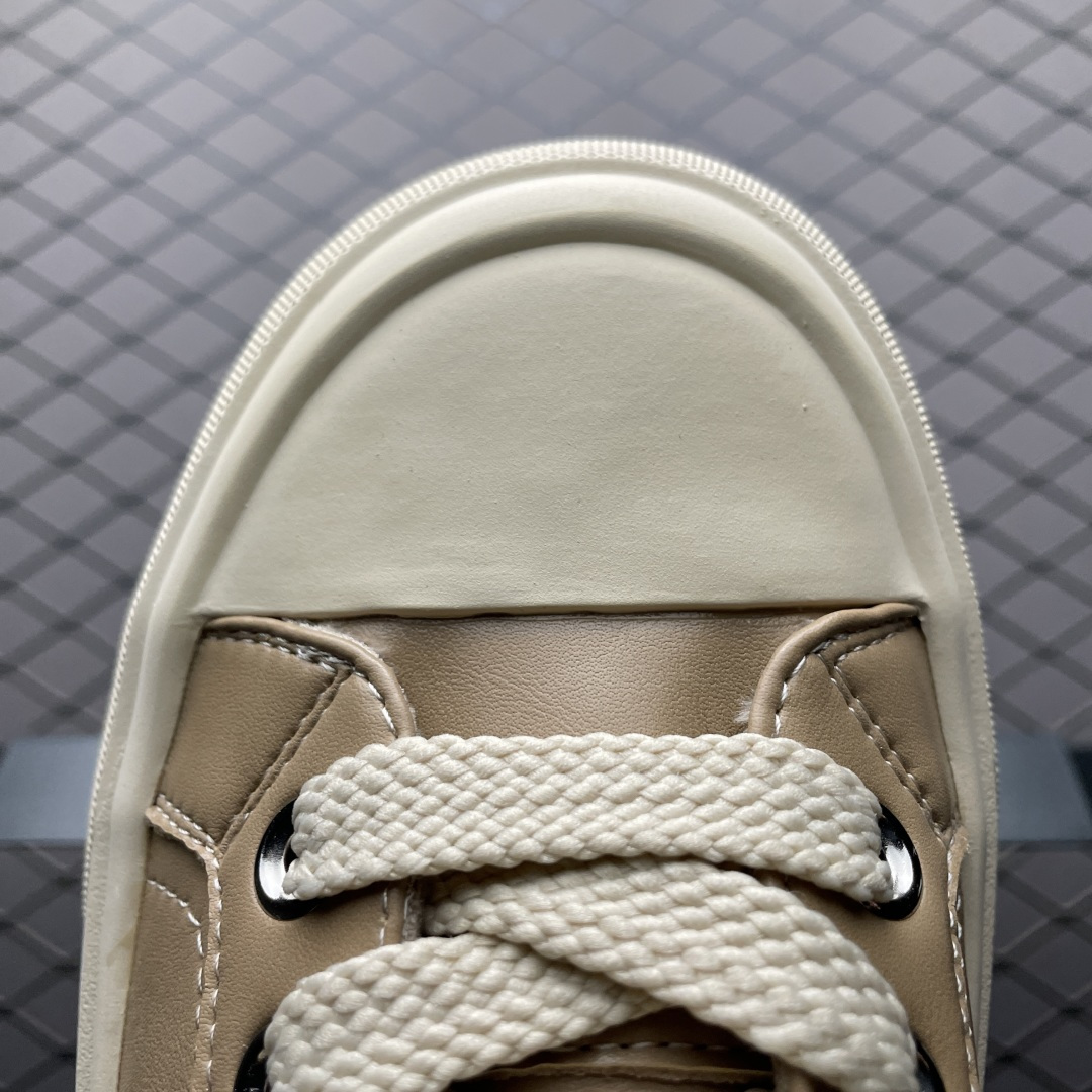 图片[7]-GG-CC赵露思 秋冬加绒裤雪地靴毛毛鞋 秋冬保暖好物 真羊毛加绒魔术贴板鞋 真羊毛内里 轻便舒适 非假绒 冬季保暖外出 家居都是很适合的选择 4.5cm增高 橡胶大底!耐磨秒变大长腿 尺码：35 36 37 38 39 40-选品中心