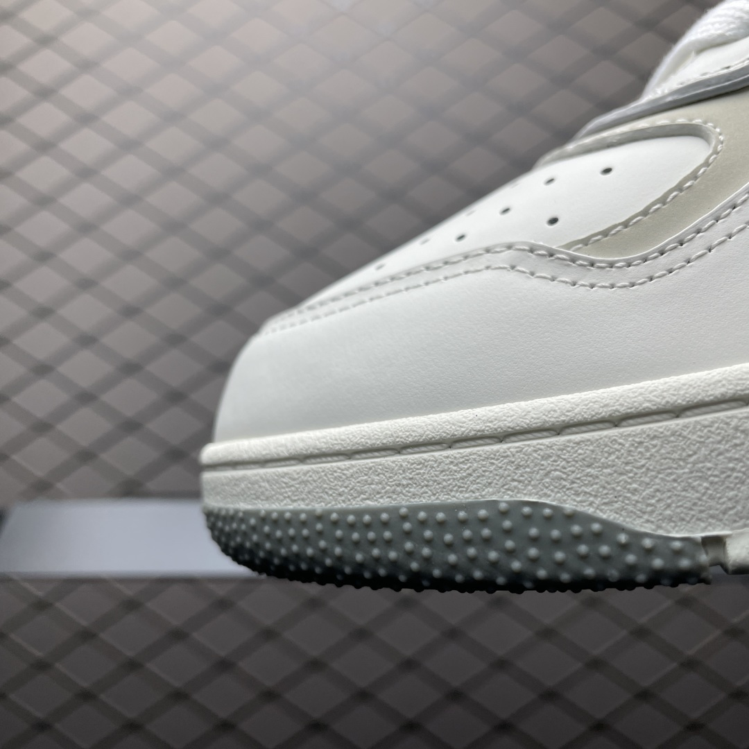 图片[6]-Dior 迪奥 B27低帮休闲板鞋 海淘代购同渠道品质 高端零售 外贸充正专供 原版购入开发 ZP级全套包装 完美楦型 正确卡色 大底TPU 质感媲美原版 细节与原版一致 请注意区分市面通货材 尺码：38 39 40 41 42 43 44 45 46-选品中心