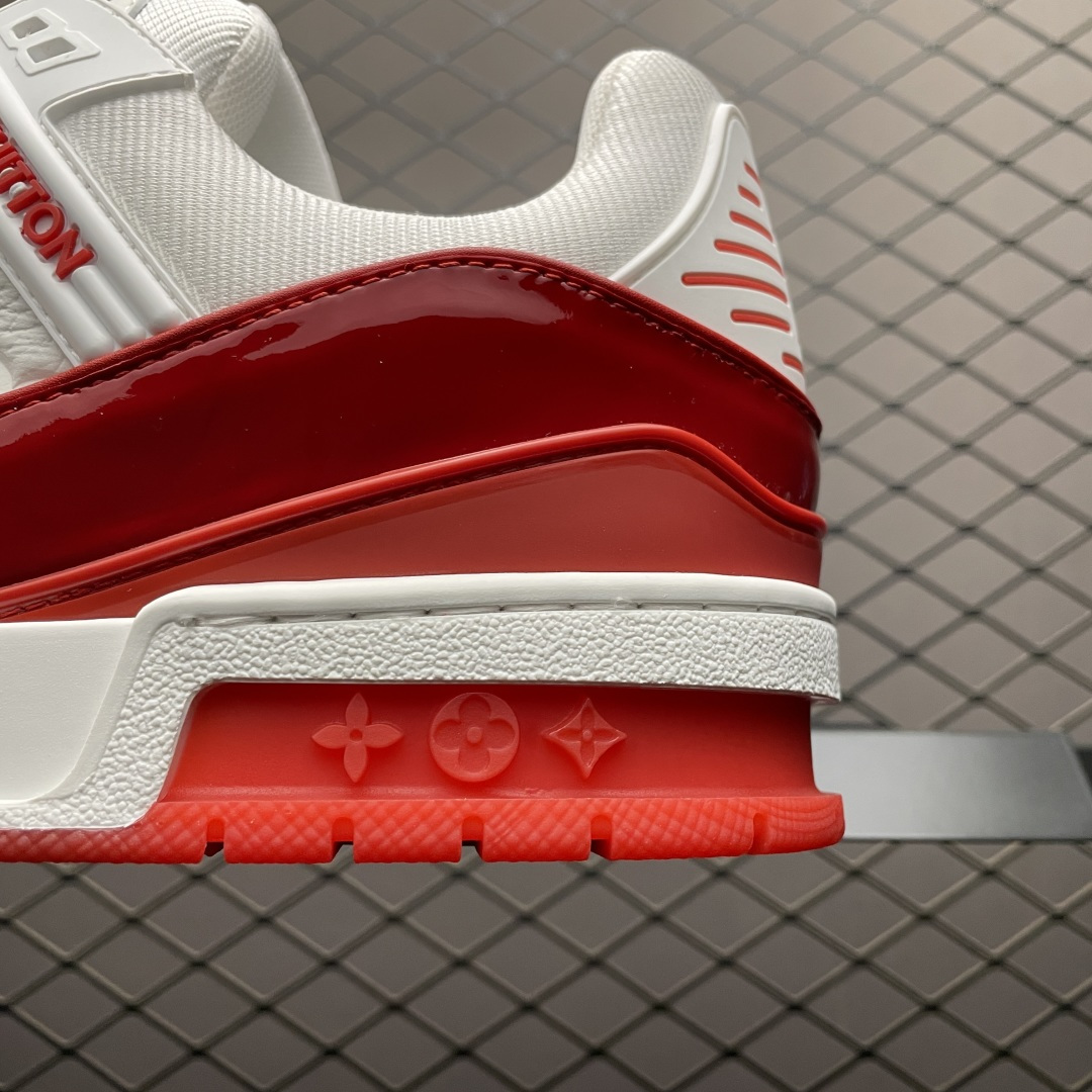 图片[4]-Louis Vuitton 路易威登 LV Trainer 低帮休闲板鞋 海淘代购同渠道品质 高端零售 外贸充正专供 原版购入开发 ZP级全套包装 完美楦型 正确卡色 大底TPU 质感媲美原版 细节与原版一致 请注意区分市面通货材 尺码：38 39 40 41 42 43 44 45 46-选品中心